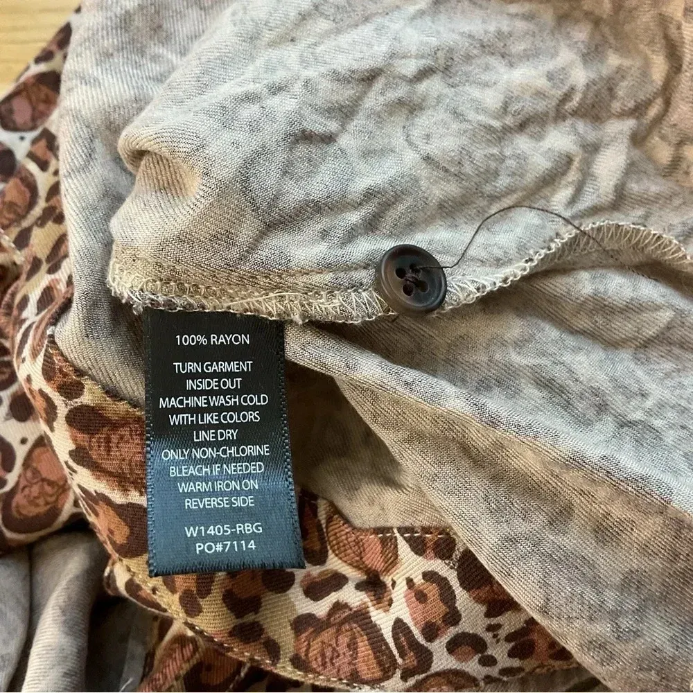 Betabrand RBG Ruth‎ Bader Ginsburg Leopard Print Shirt Size Small - Image 4