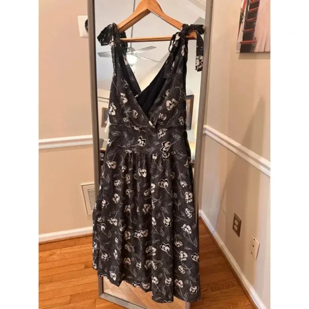 Women's Lizard Thicket Floral Dress Size L Black maxi Dress‎ - Image 2