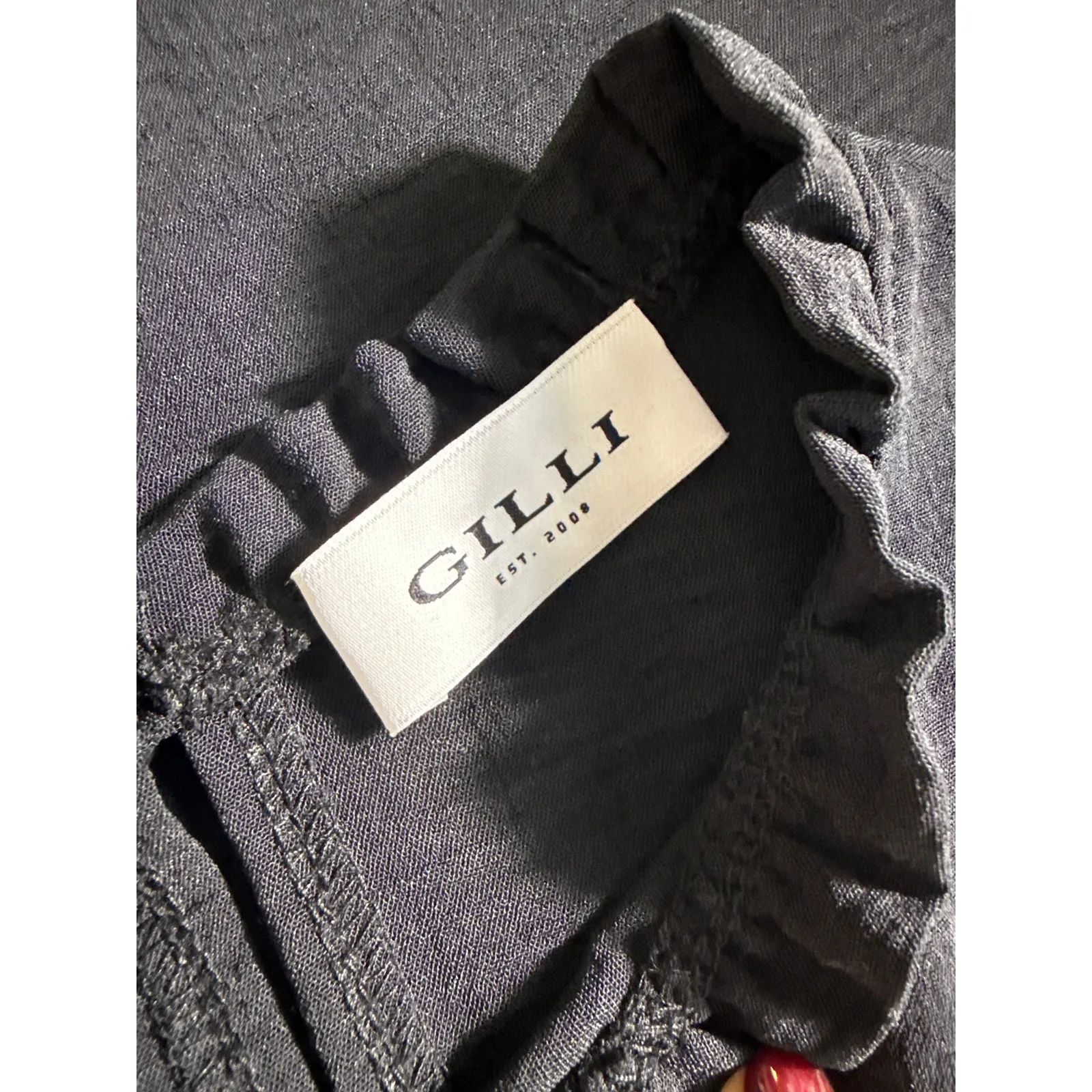 Gilli Black Sleeveless Ruffle Trim Top Size Small - Image 4