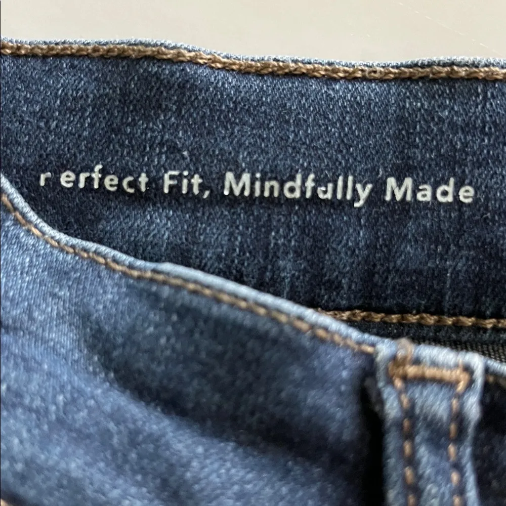 DL1961 Mara High Rise Instasculpt Straight Size 28 - Image 11