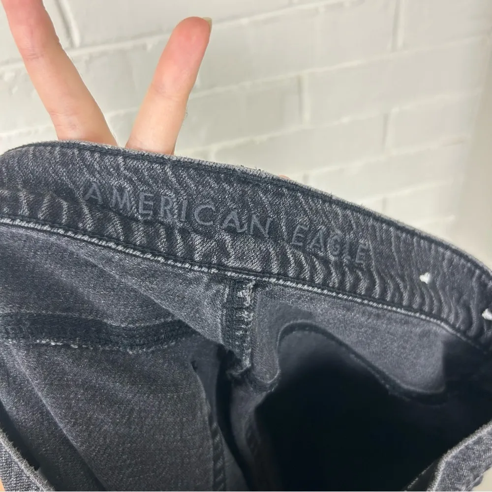 American Eagle Black Washed Denim Skater Jeans Size 4 Long - Image 2