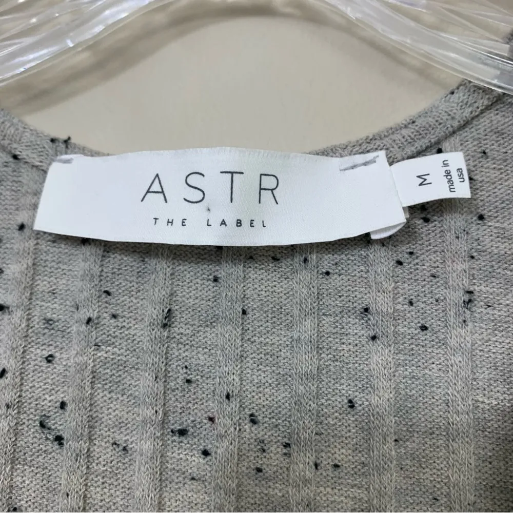 ASTR The Label Ribbed Bodycon Speckled Gray Tie Front Sleeveless Midi Dress - Image 3