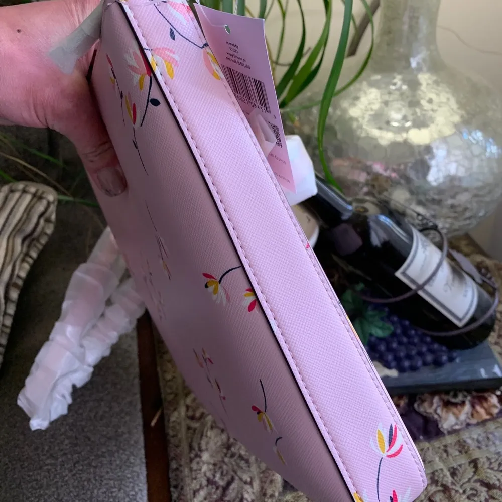 Authentic Kate SPADE Saffiano leather floral zip top Crosby - Image 11