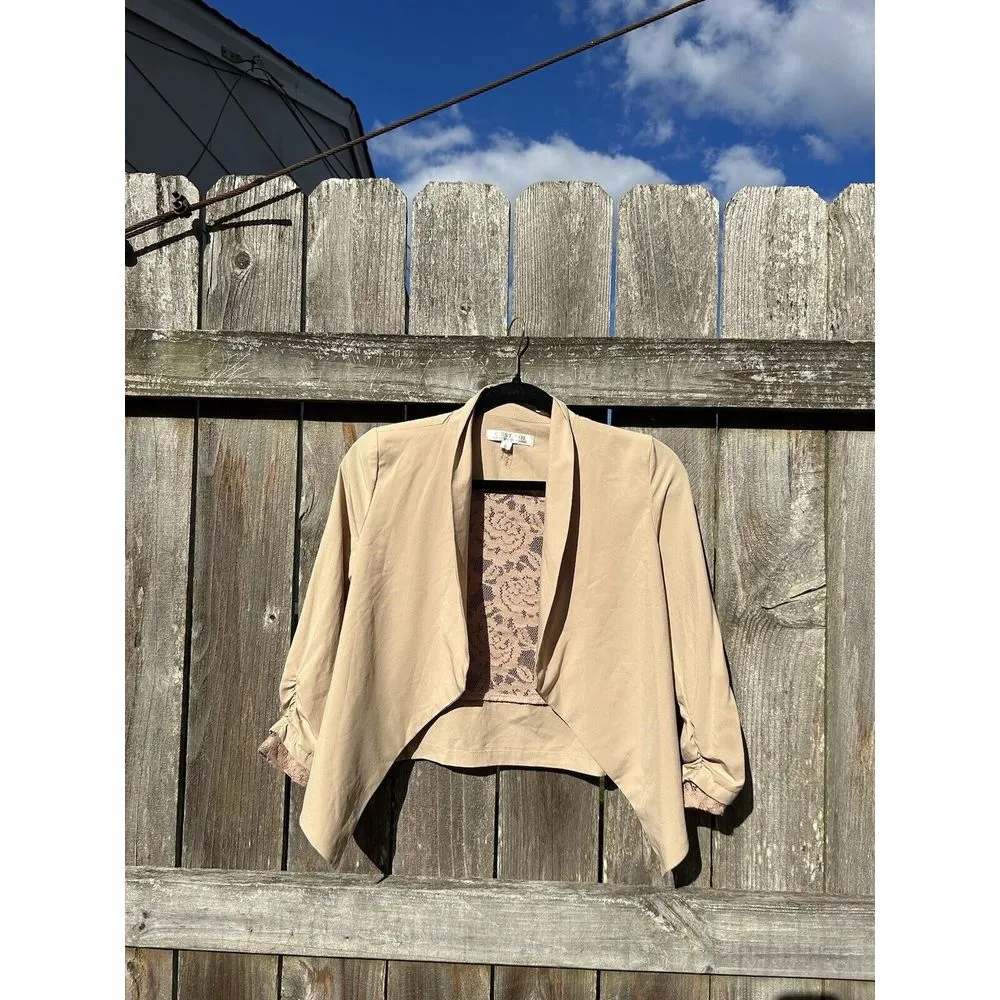 C'est Toi Button Front Lace Blazer Cardigan 3/4 Sleeve Small‎ Fall Light Cute Tan - Image 2