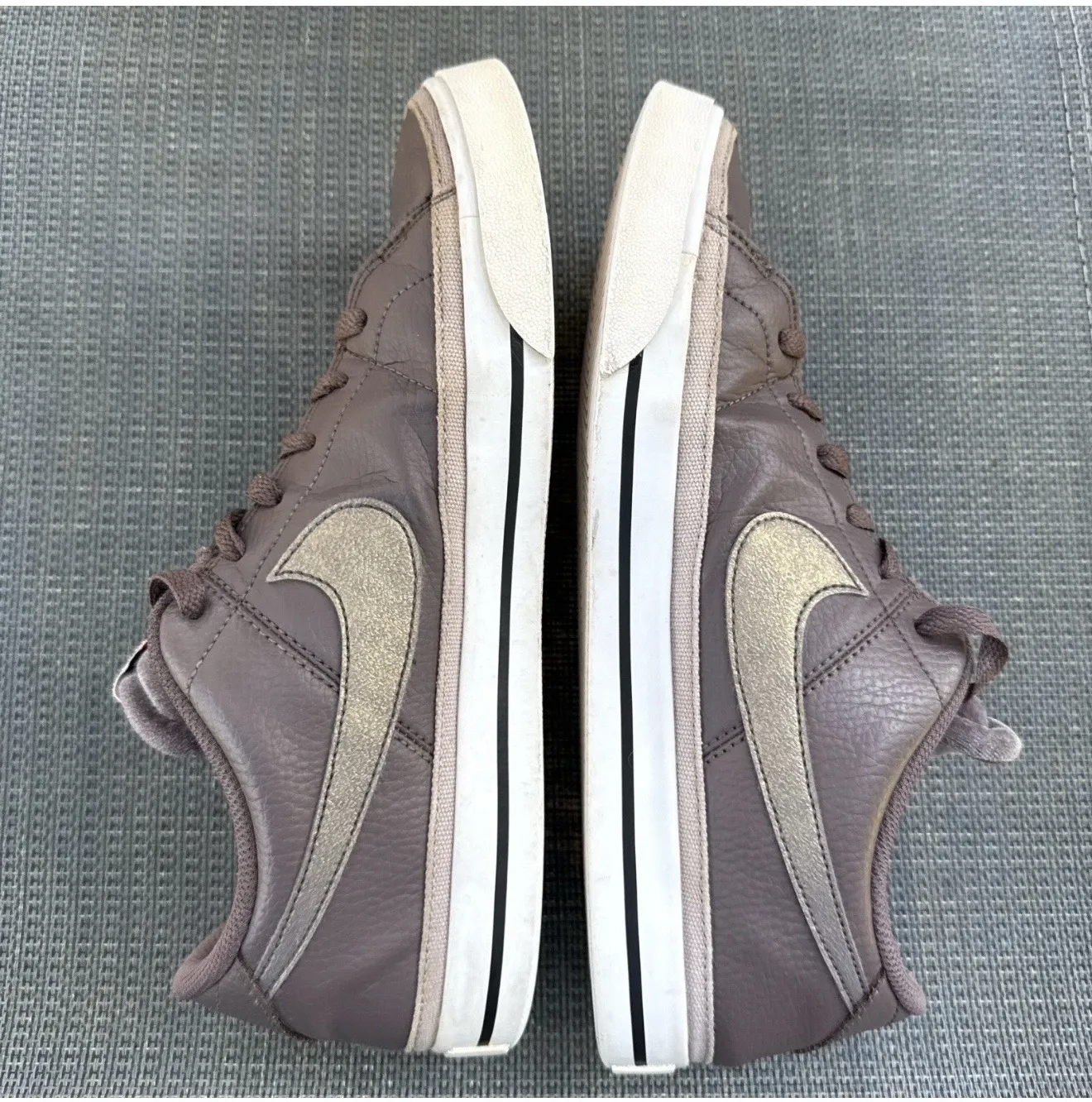 Nike  plum color court legacy trainers sneakers  - Image 4