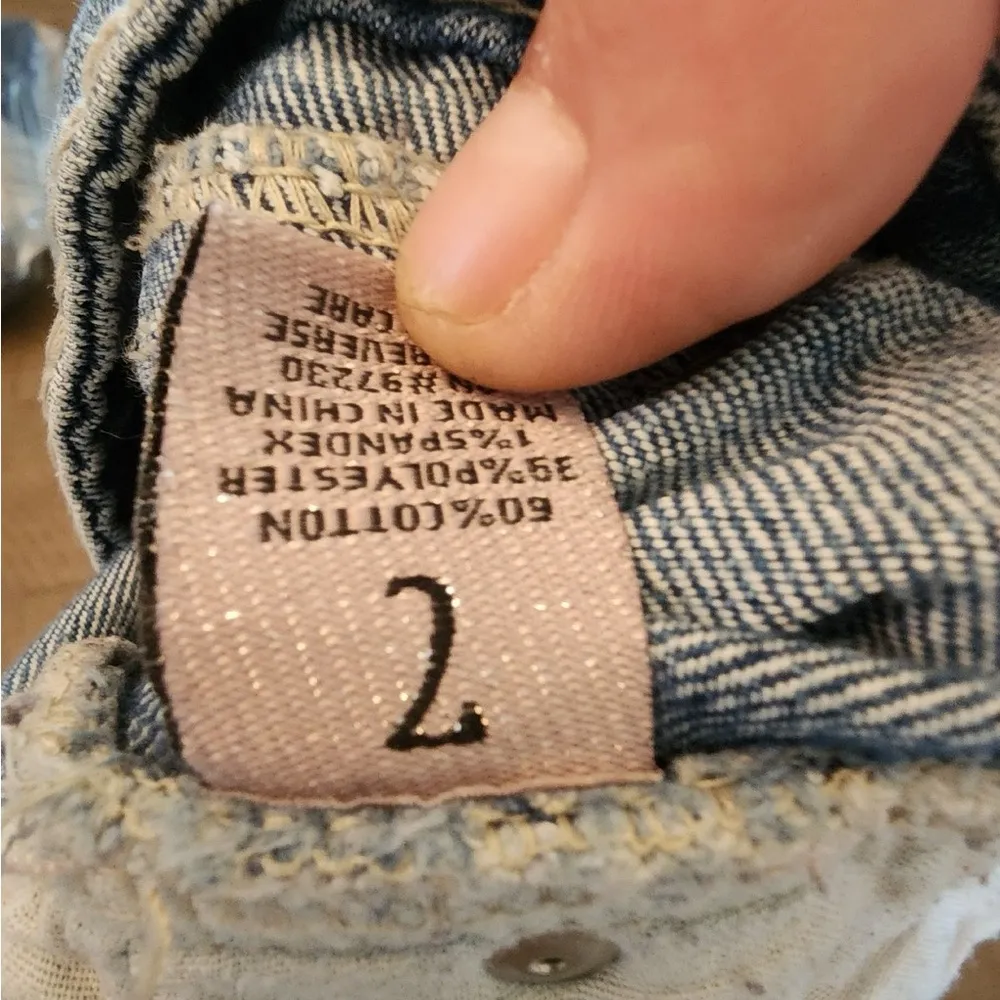 Almost Famous  mid rise jean shorts size 2 - Image 4