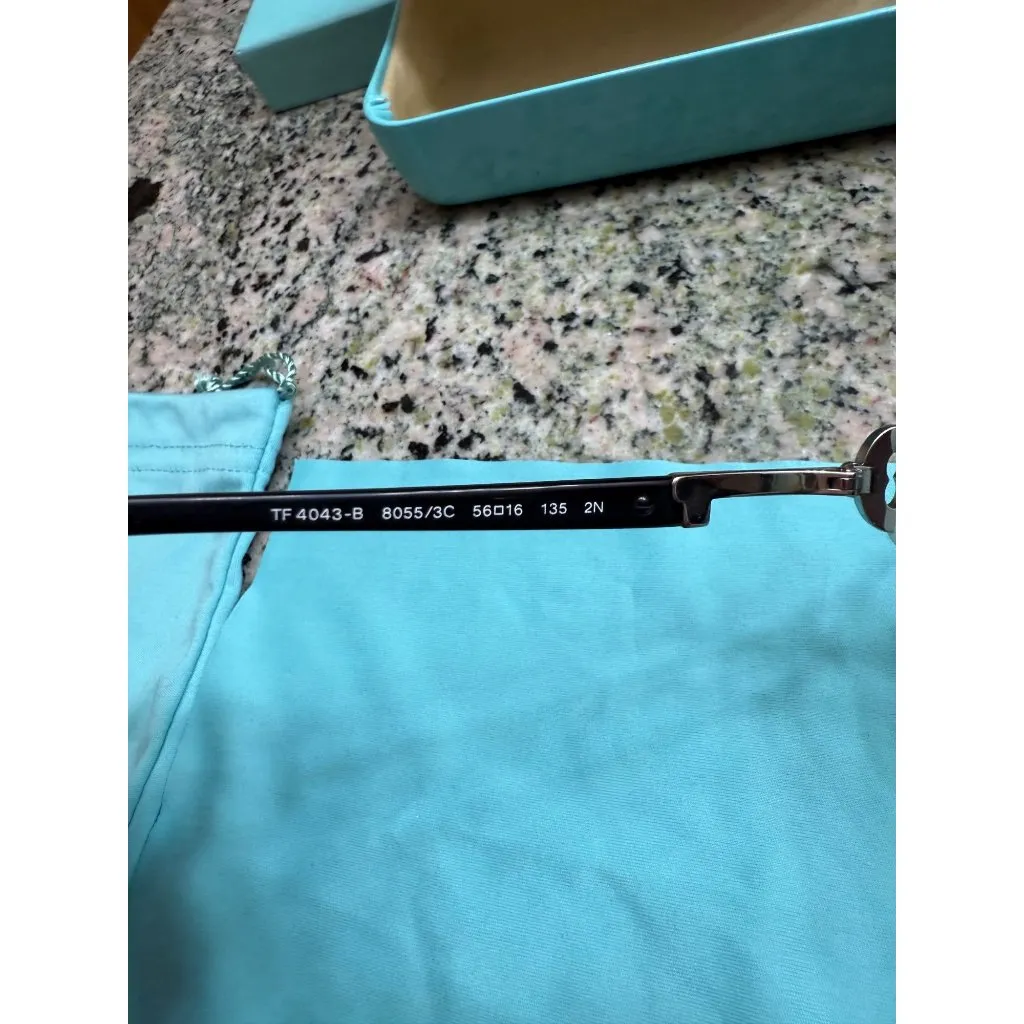 Tiffany & Co. Sunglasses Tiffany Blue Black Square Frame Embellished Key Sides - Image 9