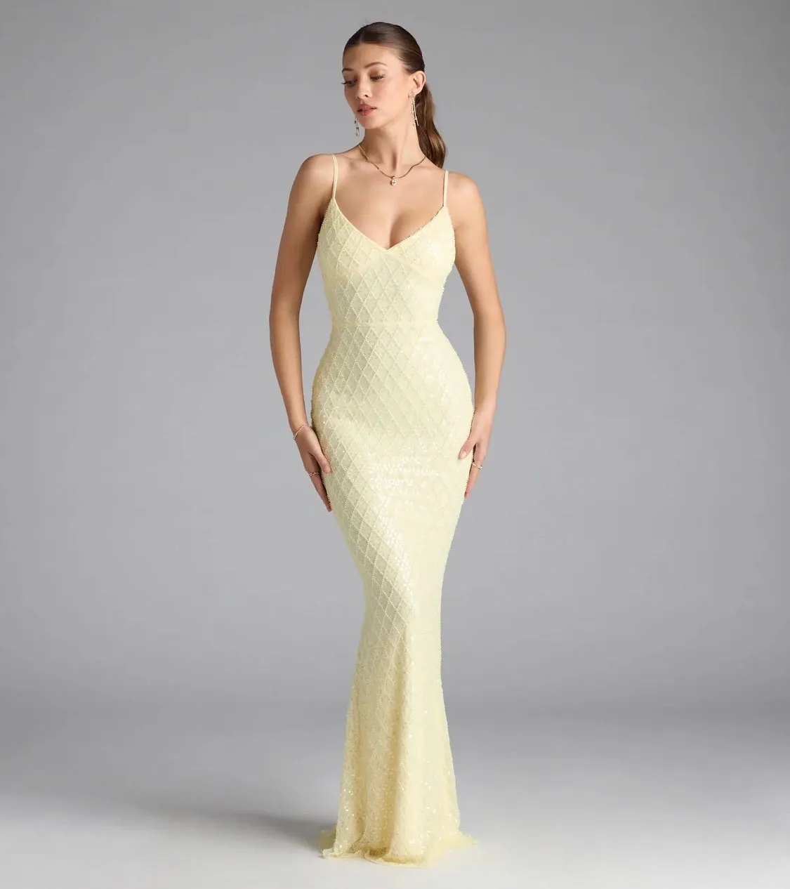 Pastel Yellow V-Neck Mermaid Sequin Bead Formal Dress - Image 6
