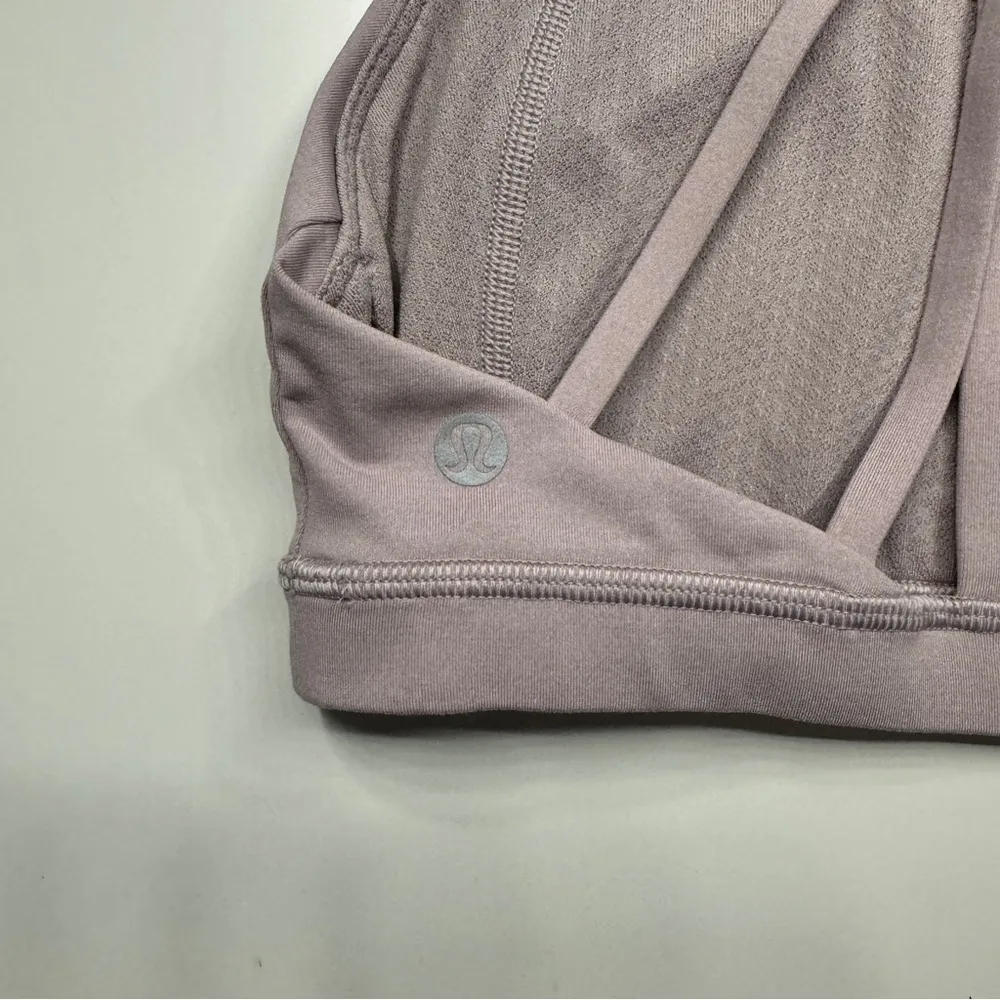 Lululemon Free To Be Serene High Neck Bra Sz 4 - Image 7