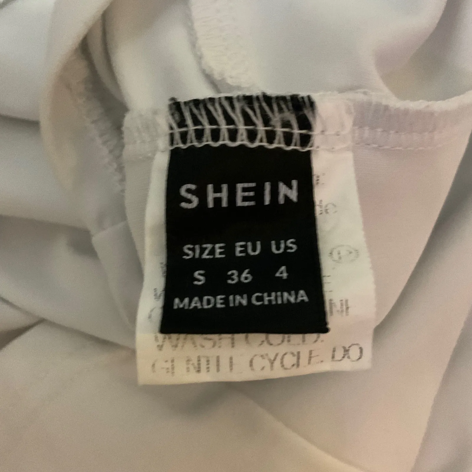 SHEIN Cropped Workout Tank Top Cutout Back  S Acttivewear Athleisure  Casual - Image 7