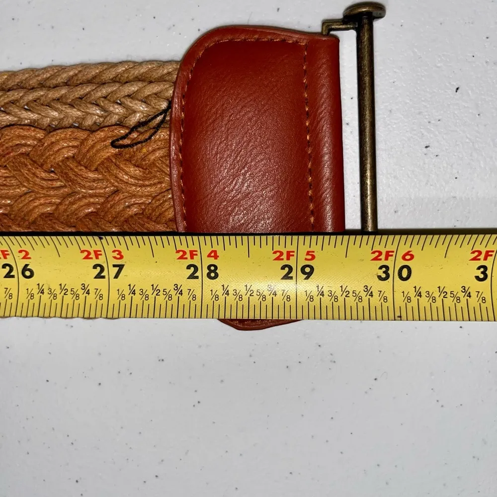 Woven Leather Stretchy Belt with Hinge Closure - Image 7