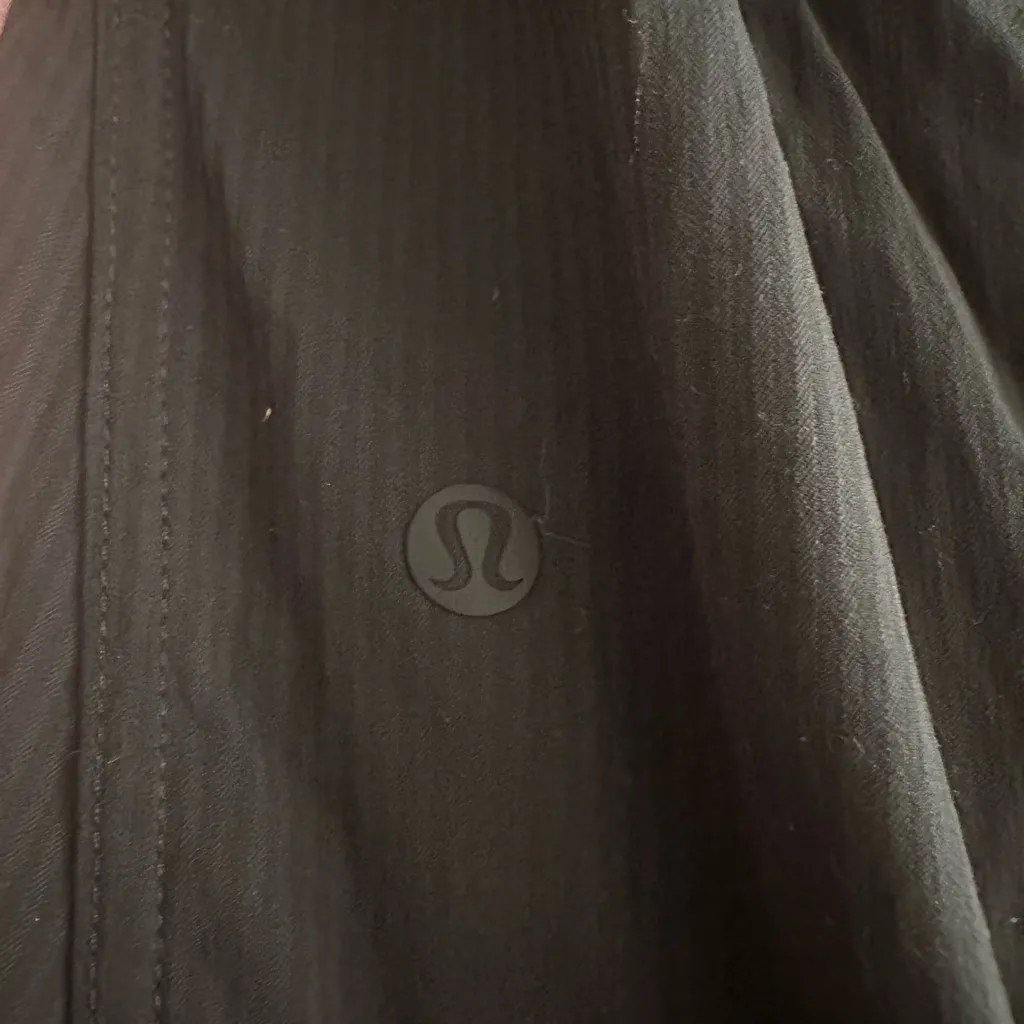 Lululemon mid rise dance studio jogger size 6 legacy green style W5ENMS like new - Image 5