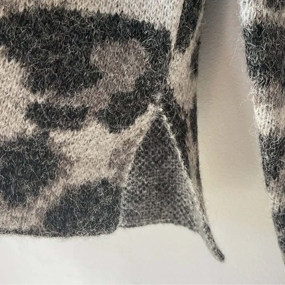 NWT DKNY Womens Gray Long Sleeve Turtleneck Sweater - Image 6