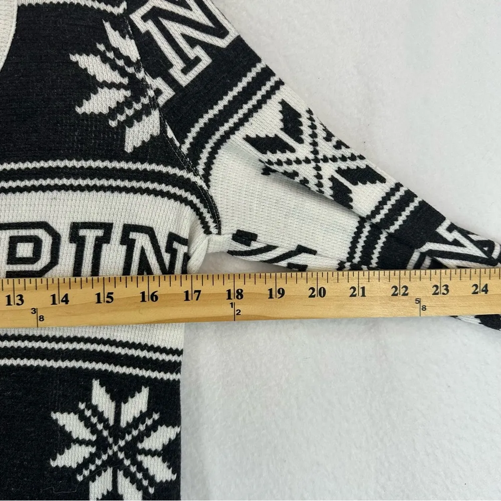 PINK Victoria’s Secret Snowflake Long Sleeve V Neck Sleepwear Top XS Grey - Image 6