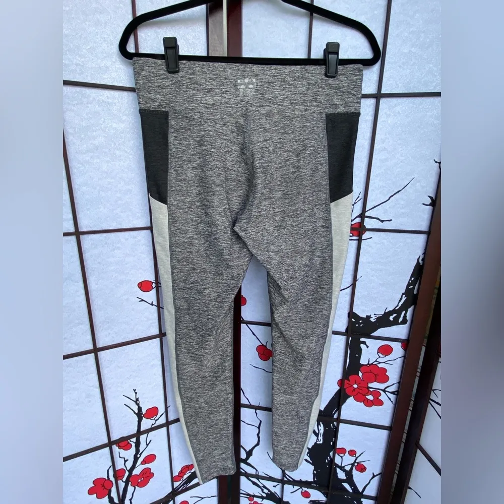 Victoria’s Secret PINK ULTIMATE HIGH-WAIST LEGGINGS - Image 3