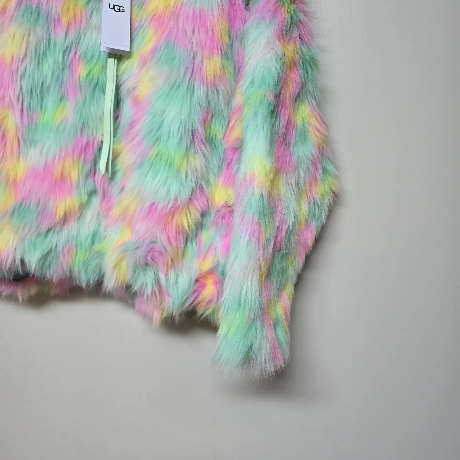 Ugg Womens Clove Faux Fur Oversized Jacket Lemon Lime Aura Sz XS/S NWT - Image 6