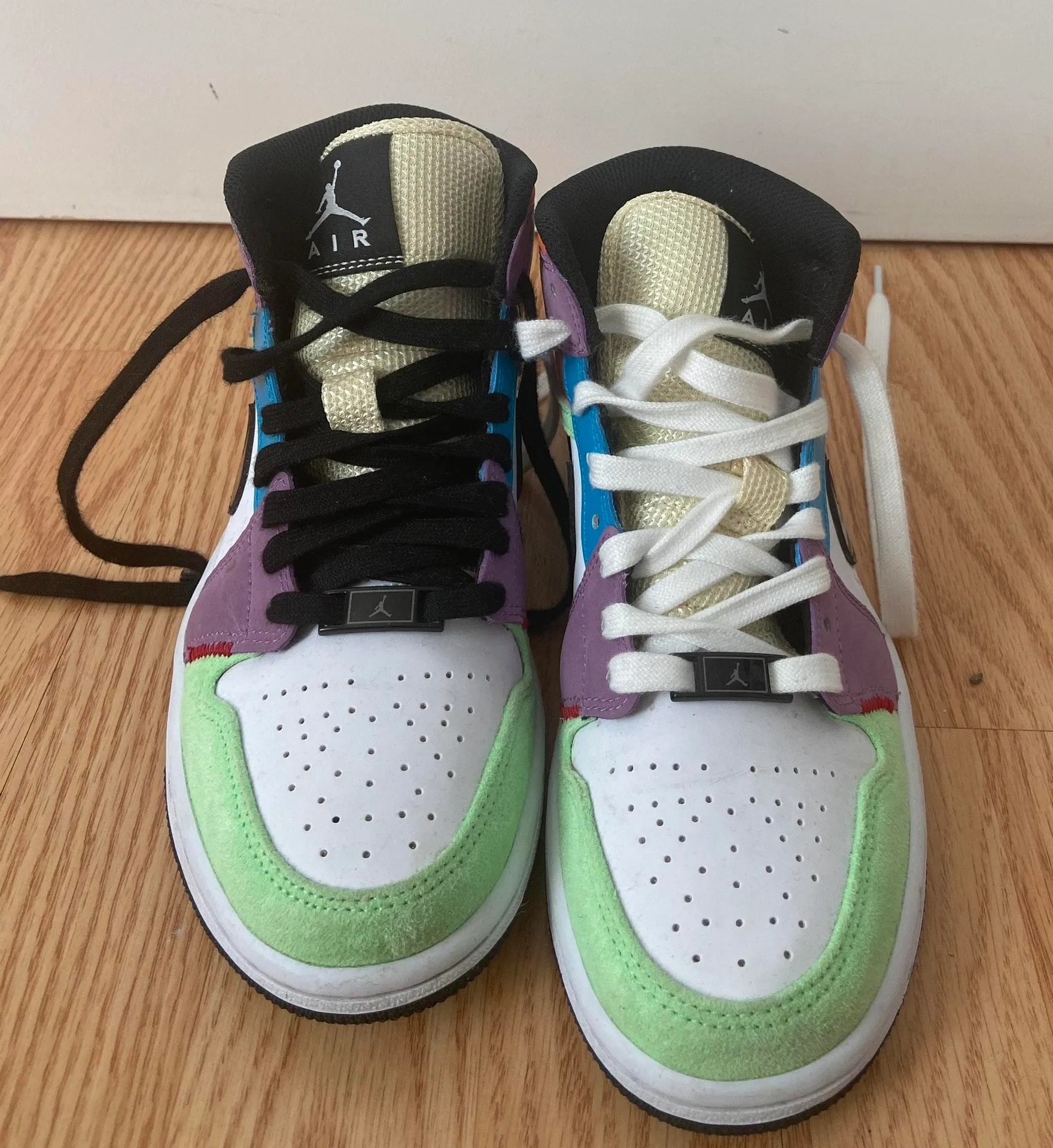 Air Jordans jordan 1 light bulbs  - Image 3