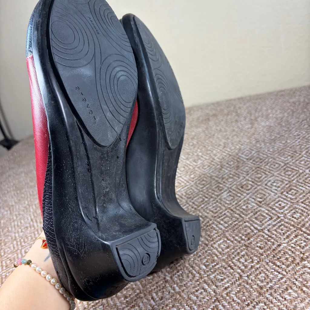 Aravon Womens Mules Leather Shoes Red Black Swirl Stitching Sz 9.5E Boho Western - Image 8