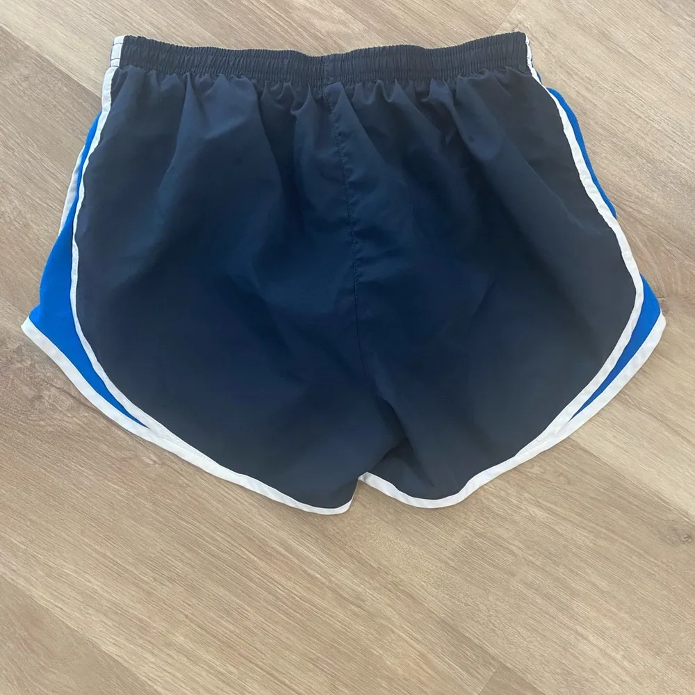 Nike Tempo Dri-Fit Running Short Women’s Medium 8-10 - Image 2