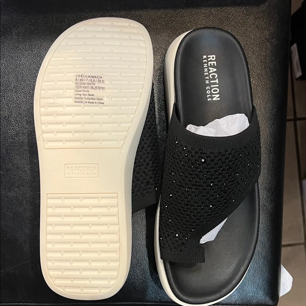 Kenneth Cole Reaction Black Perforated Slides - Image 3