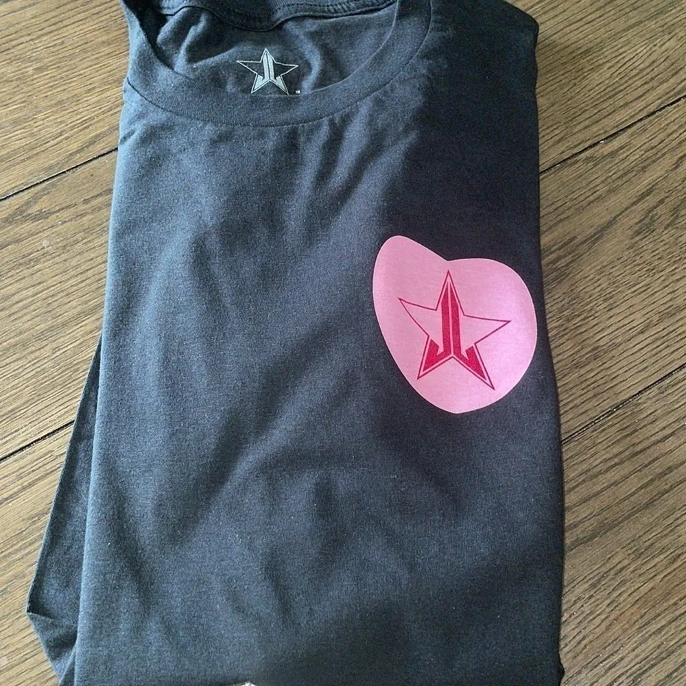 Jeffree star exclusive VDAY  hearts shirt - Image 7