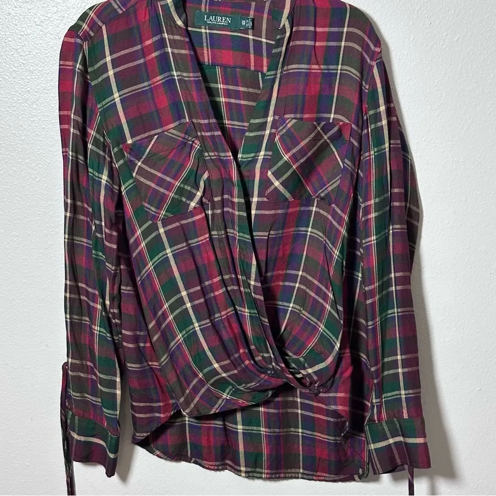 Lauren Ralph Lauren Women Plaid Blouse LongSleeve Surplice Hi-low‎ Shirt size XS - Image 2