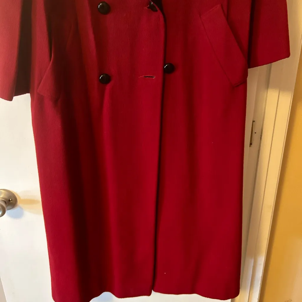 Vintage gorgeous Albert Nipon women’s trench coat. Size 14. Used great condition Black - Image 3