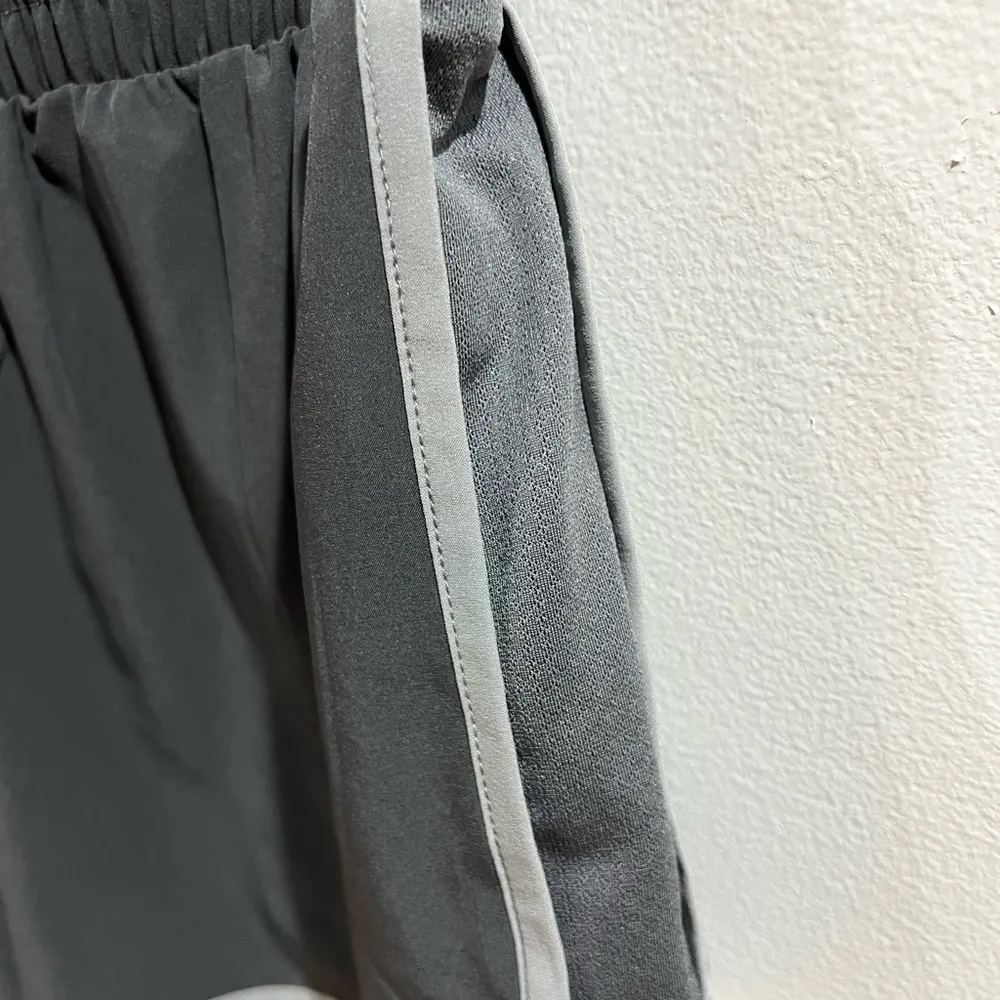 WOMEN’S ATHLETIC SHORTS! - Image 3