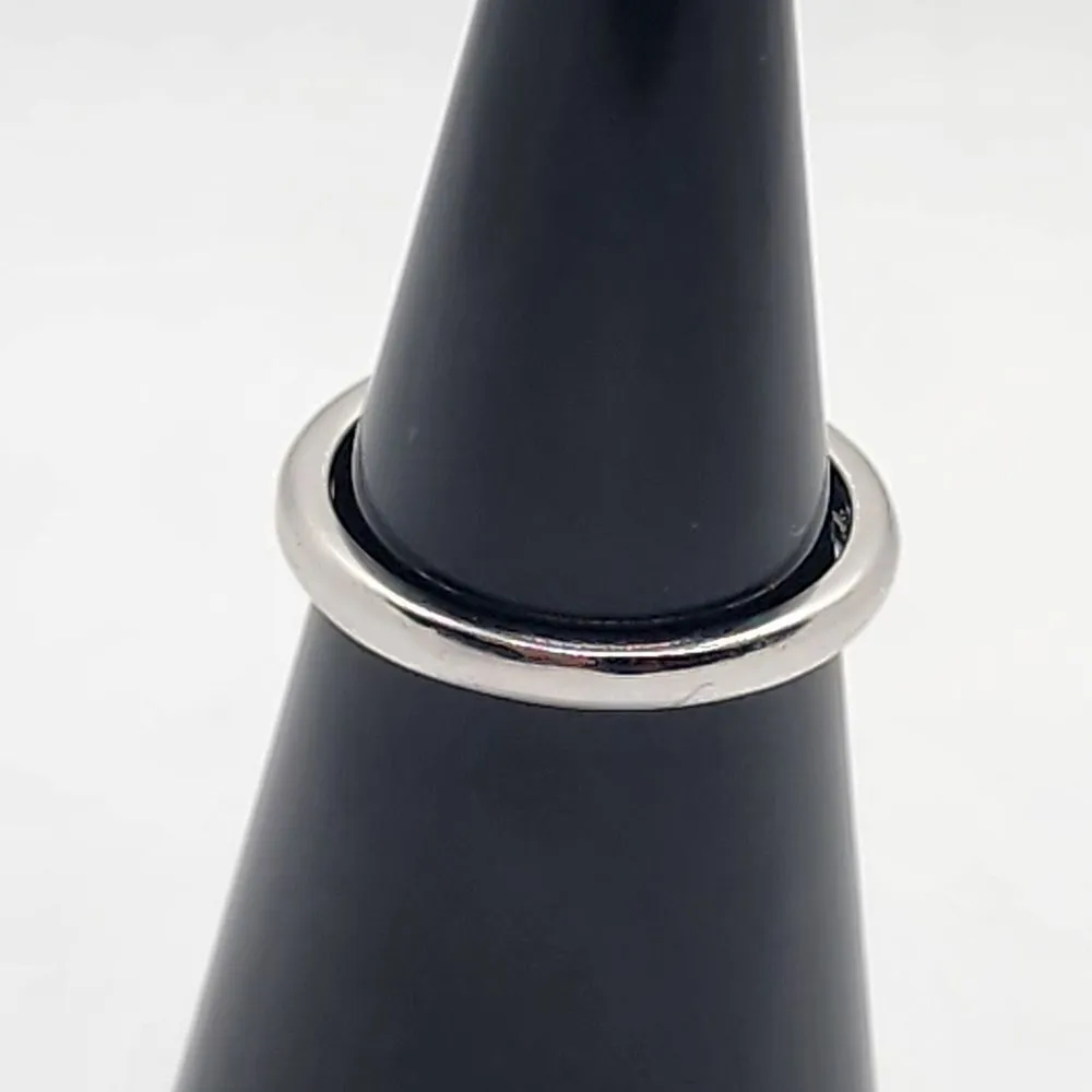 Sterling Silver Cubic Zirconia Solitaire Ring (4.75) Silver - Image 5