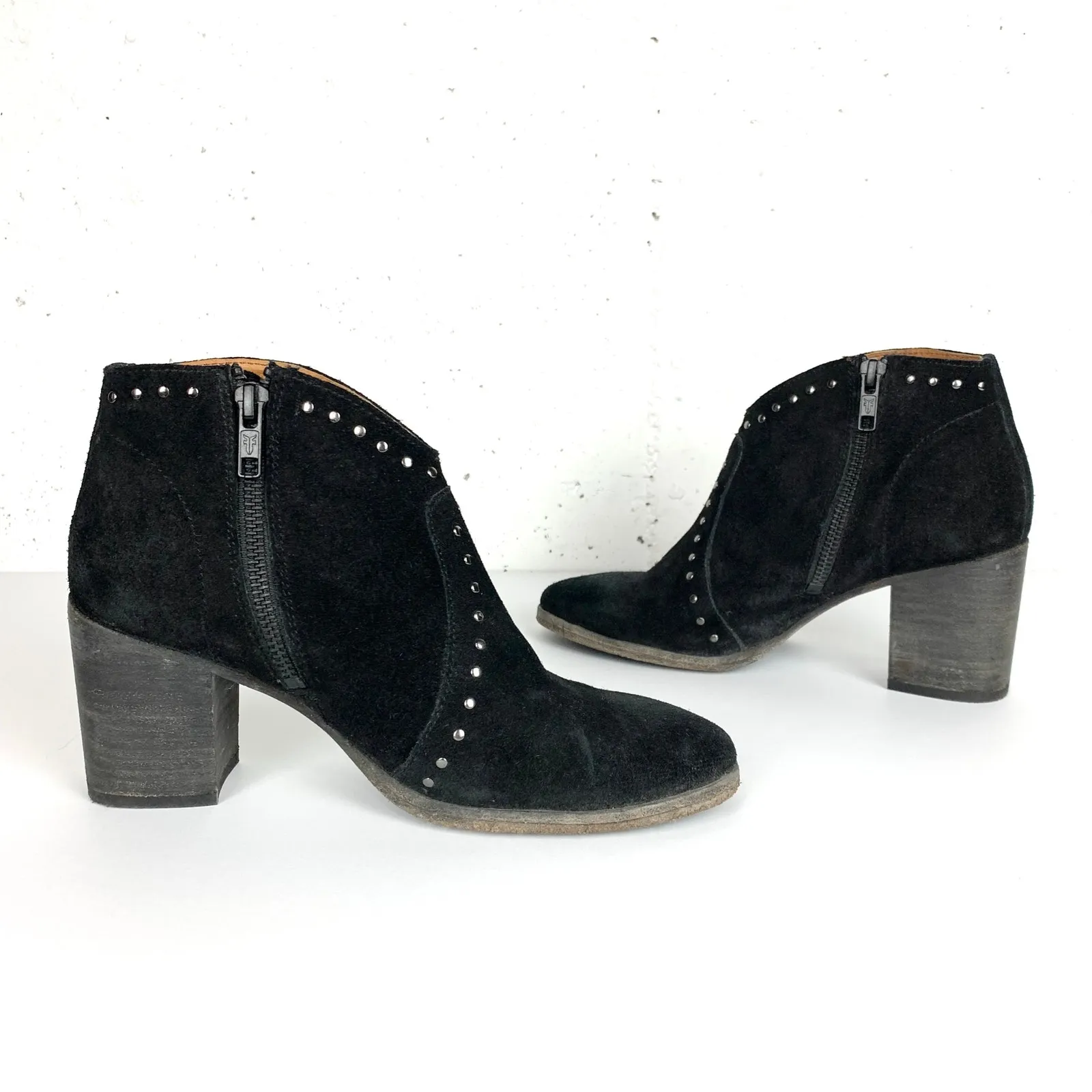 Frye Womens Nora Stud Side Zip Ankle Booties Black Suede Size 6 - Image 8