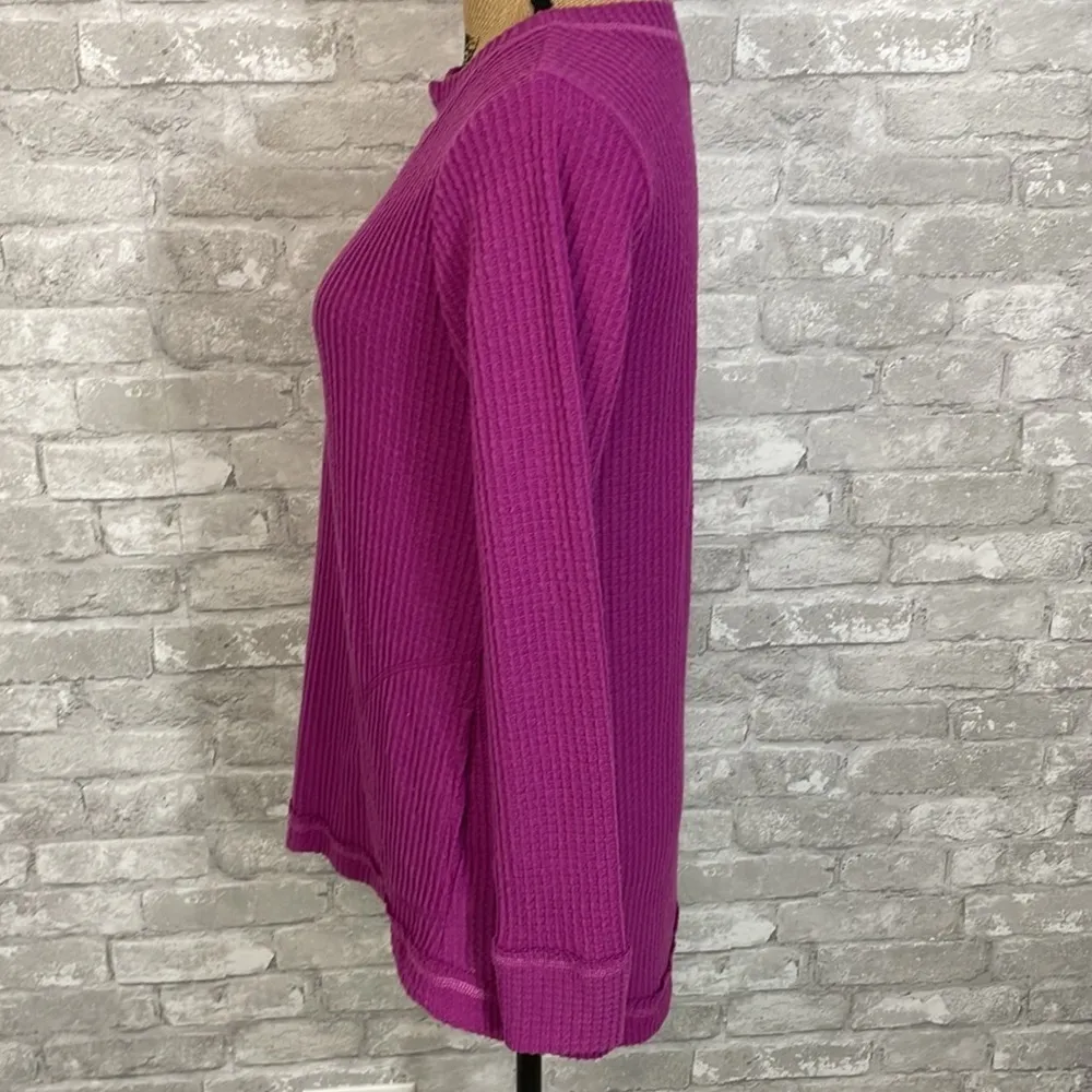 LOGO Layers by Lori Goldstein lounge top - Image 3