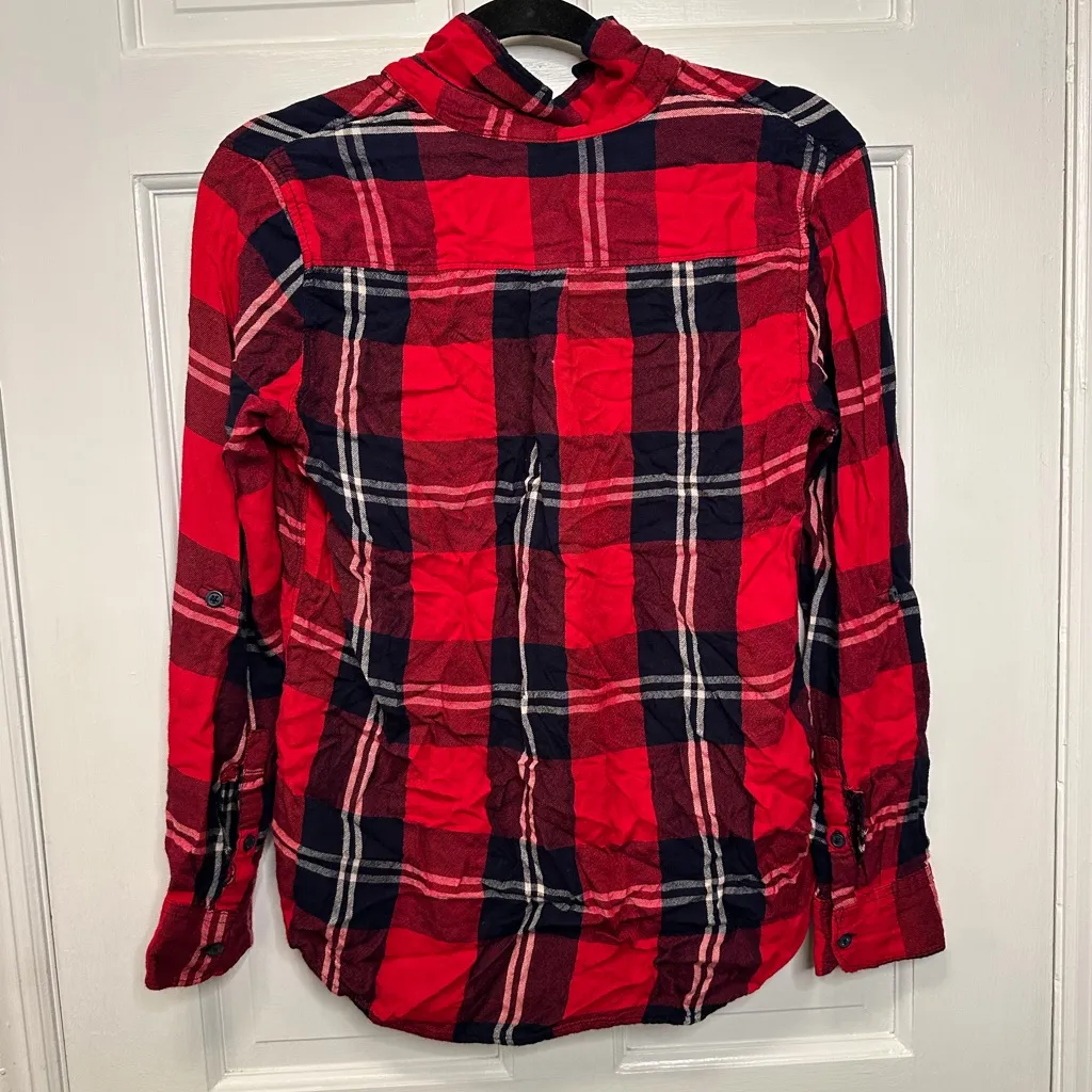 Woolrich  Button Down Plaid Shirt Size Medium - Image 6