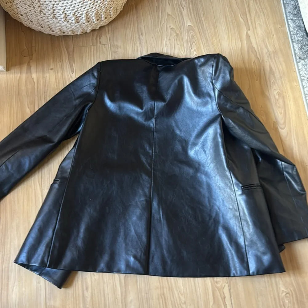 Black Leather Jacket - Image 4