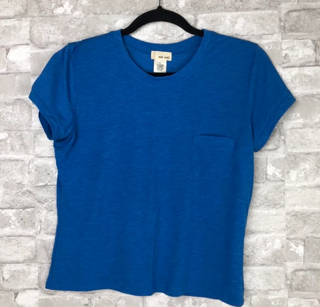 Wet Seal Heathered Pocket Tee - Image 5