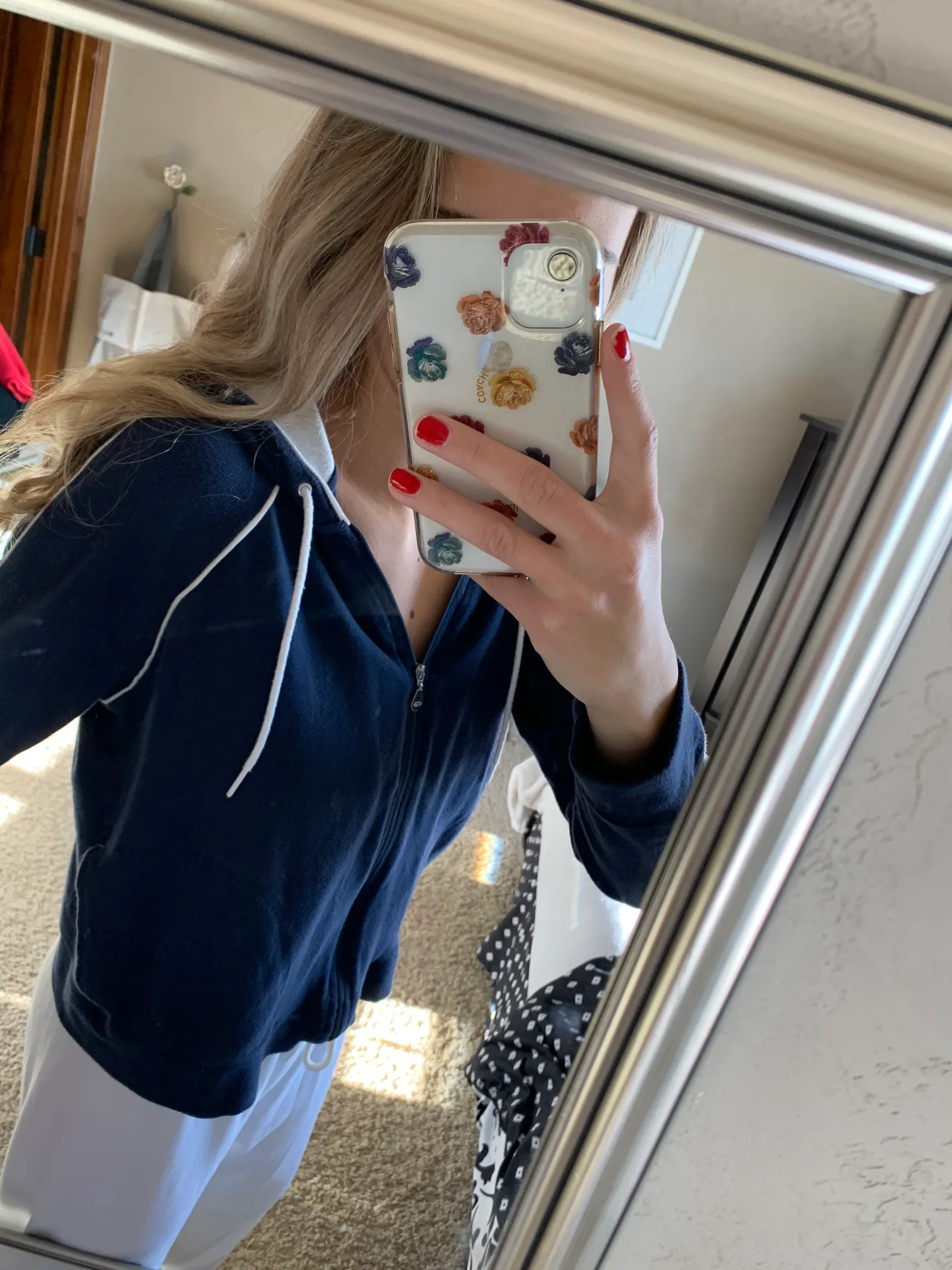 Champion Zip-Up Hoodie - Image 4