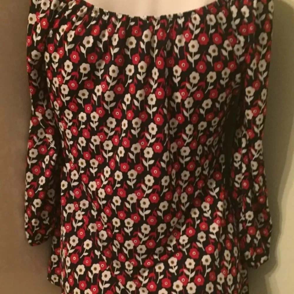 🛍NO BOUNDARIES TOP SIZE S🛍EXCEL. COND.🛍 - Image 3