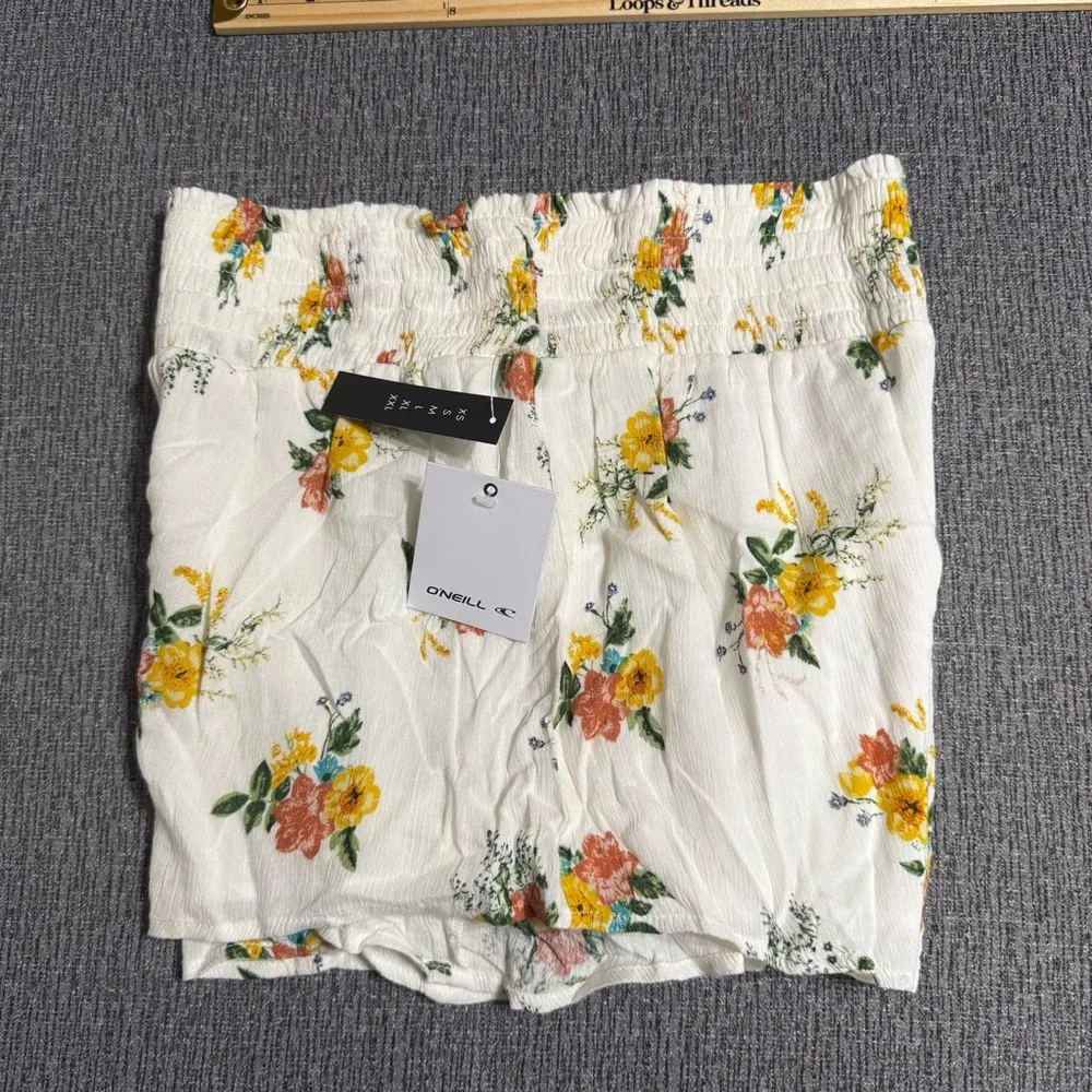 O’Neill Cove Roses Smocked Waist Shorts - Image 5