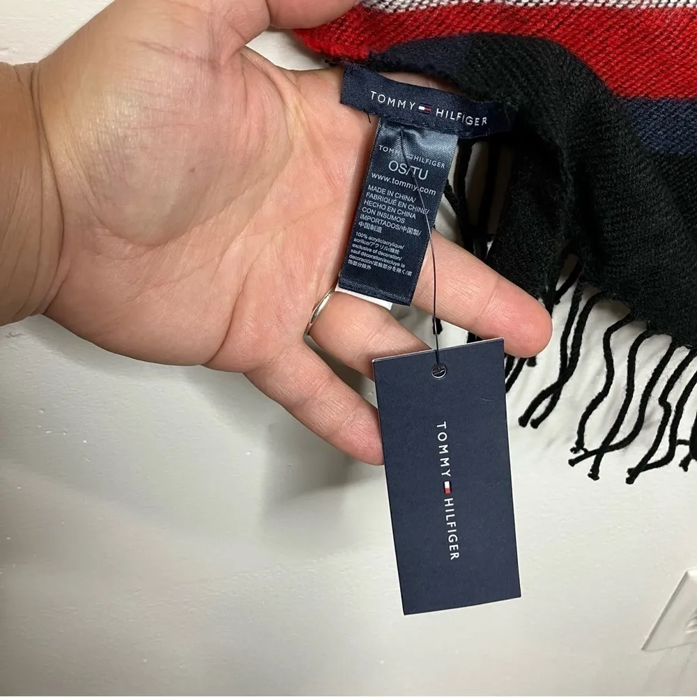 NWT Tommy Hilfiger scarf with tassels‎ black red sequin - Image 4