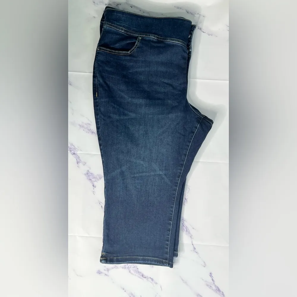 Lane Bryant high-rise jegging pedal pants flex magic waistband size 24 - Image 4