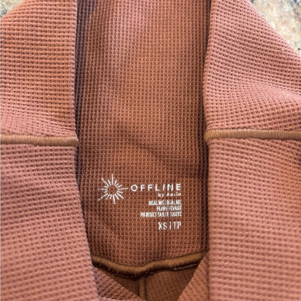 AE Rust Brown Waffle Flared Women's Leggings - Image 3