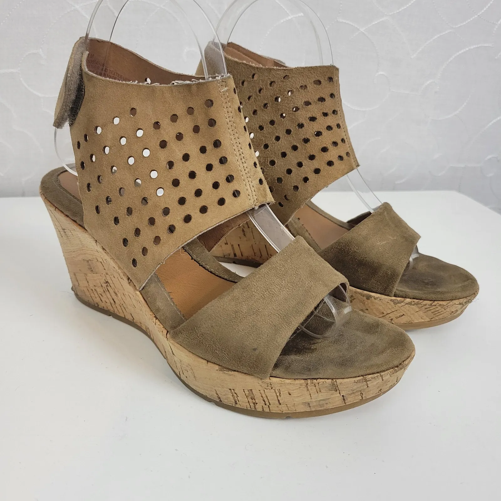 Euro Soft By Sofft Womens Sandals Size 6M Tan Suede Leather Strappy Cork Wedge‎ - Image 2