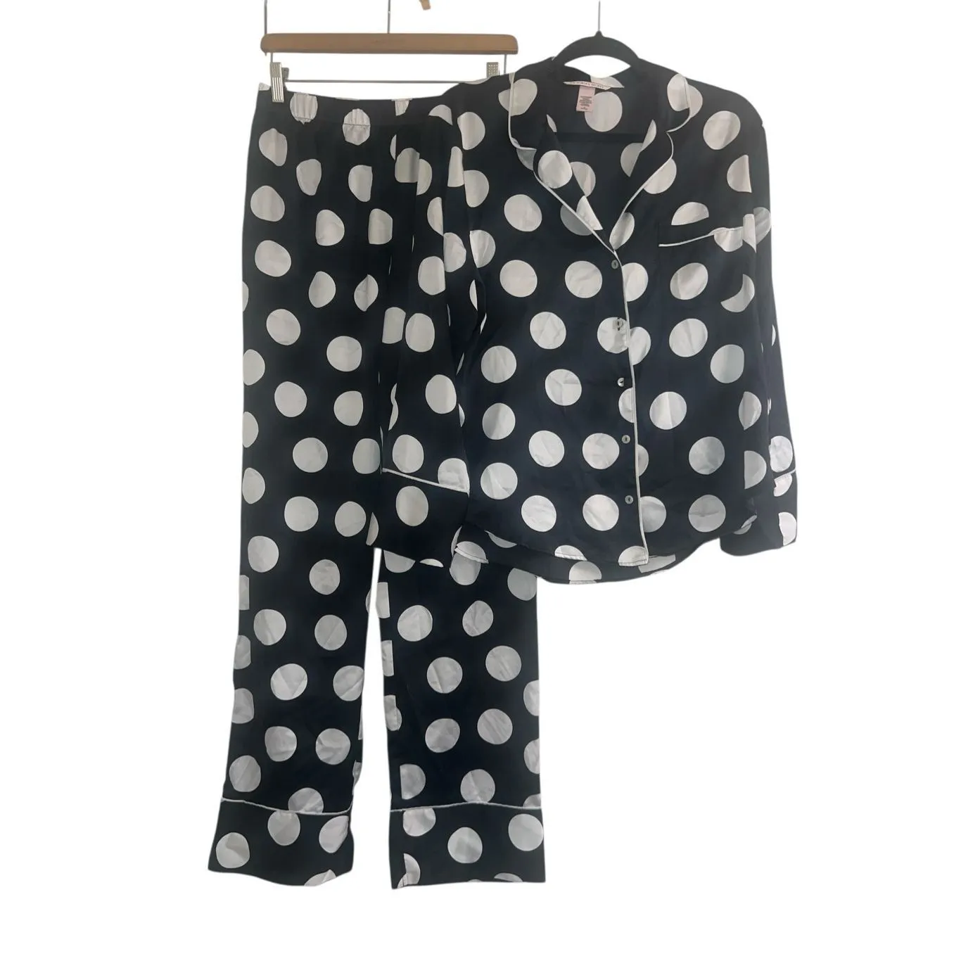 ✨Victoria Secret Afterhours Satin Two Piece Polka Dot Long Sleeve Sz M Pajamas✨ - Image 8