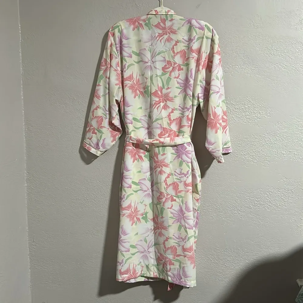 Vintage 1980s Victoria Secret Vicky Maxi Robe Pastel Floral Robe Dressing Gown - Image 2