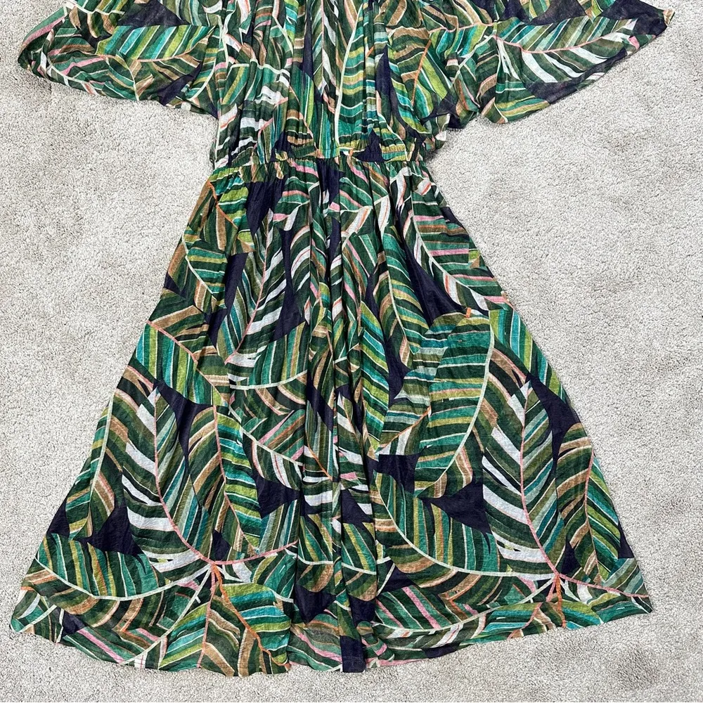 NWT Molly Bracken Bat Sleeve Dress Plant Pattern Tropical Beachy Green Aloha S - Image 11