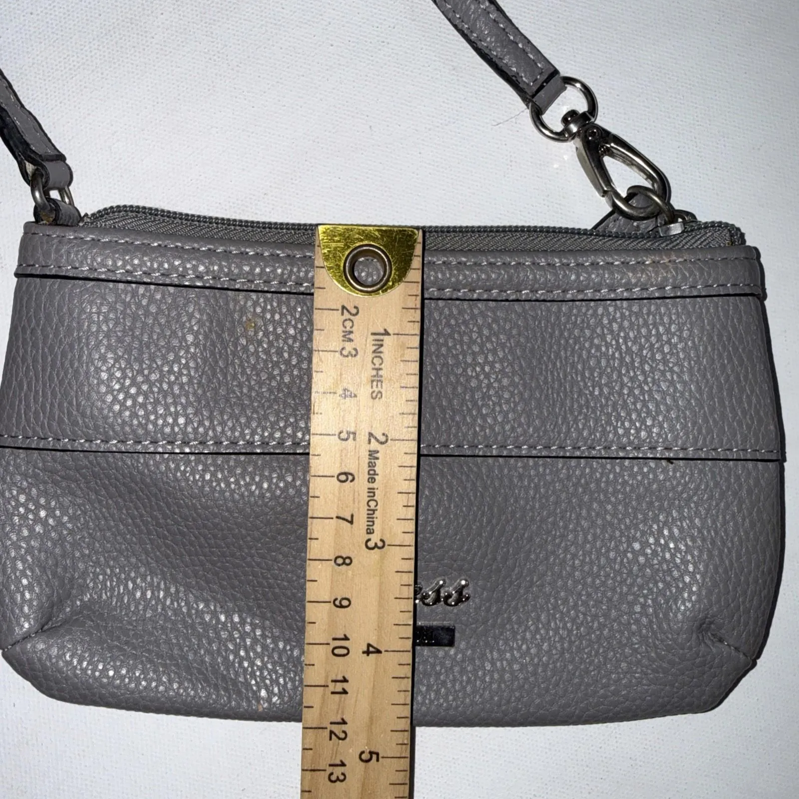 Vintage Guess Y2K Style Gray Faux Leather Wristlet Wallet Mini Convertible Purse - Image 6