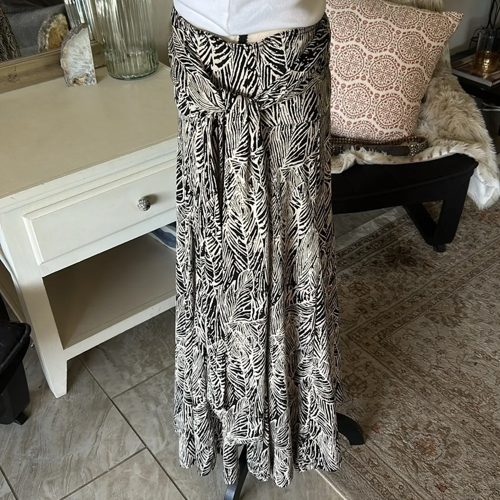 Lapis black cream feather boho print jersey knit maxi skirt halter dress Small - Image 4