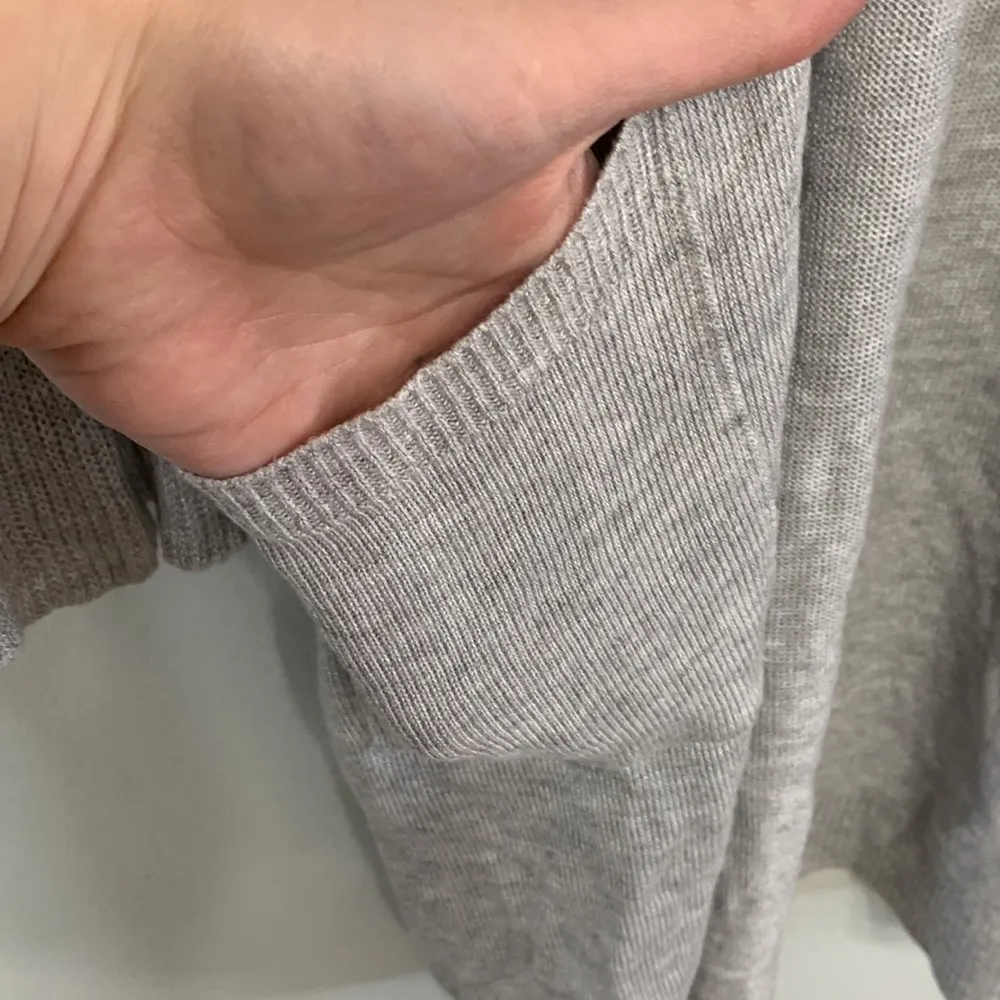 Joseph A  Long Length Light Grey Open Front Cardigan Size M - Image 5