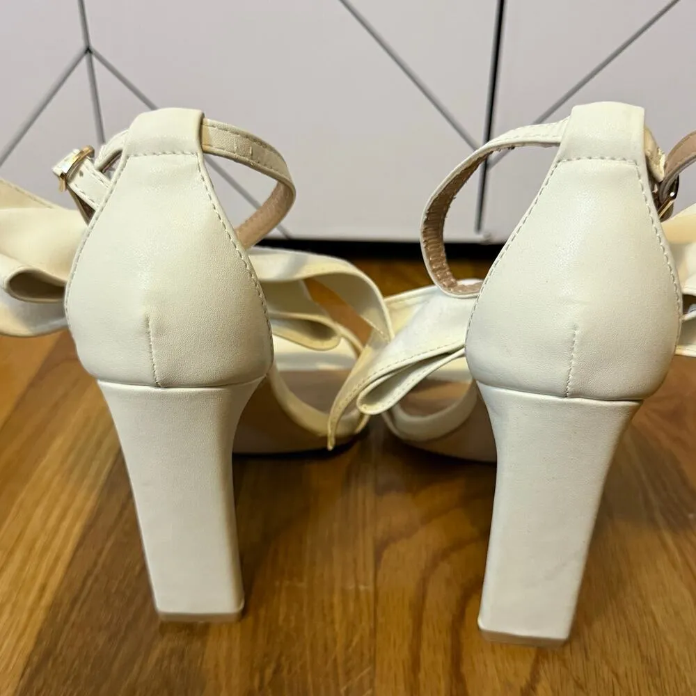 Lulus Womens 6.5 White Faux Leather Bow Ankle High Heel Bride Wedding Party Cute - Image 4