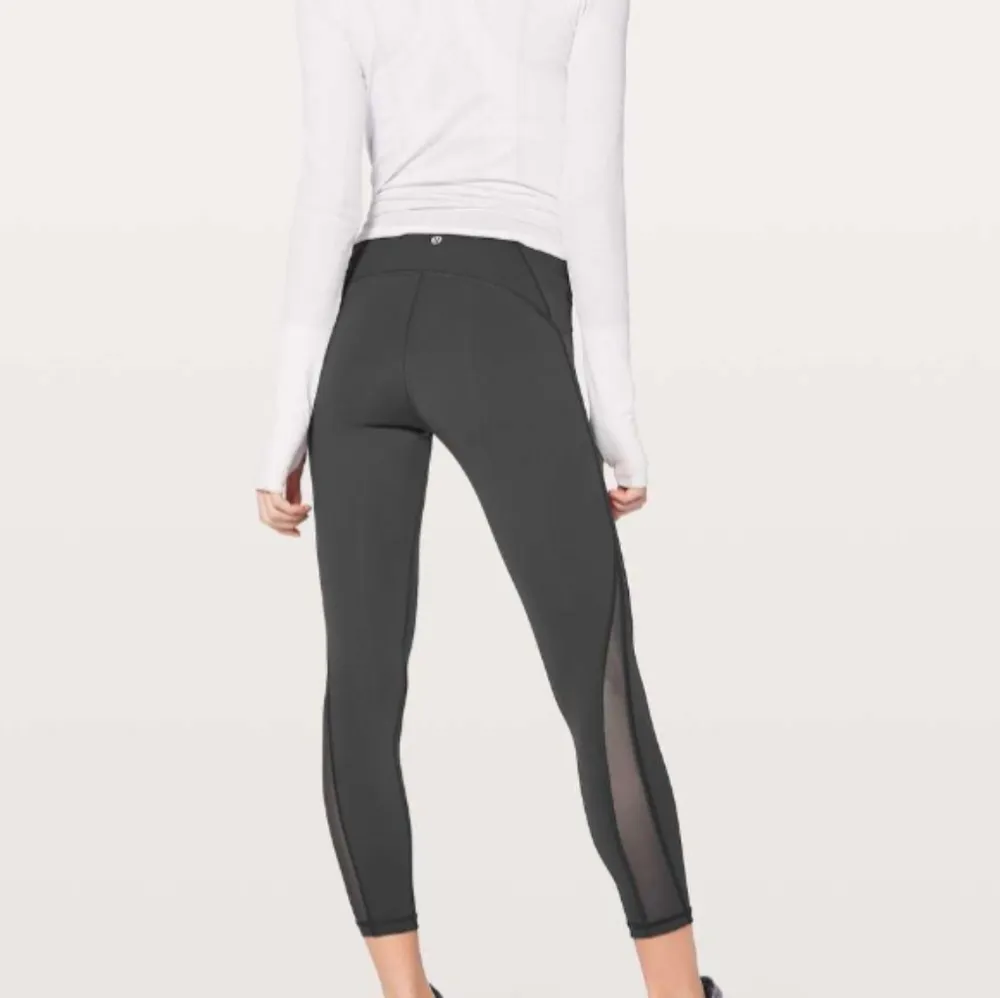 Lululemon deep coal train time 7/8 25" leggings size 8 - Image 3