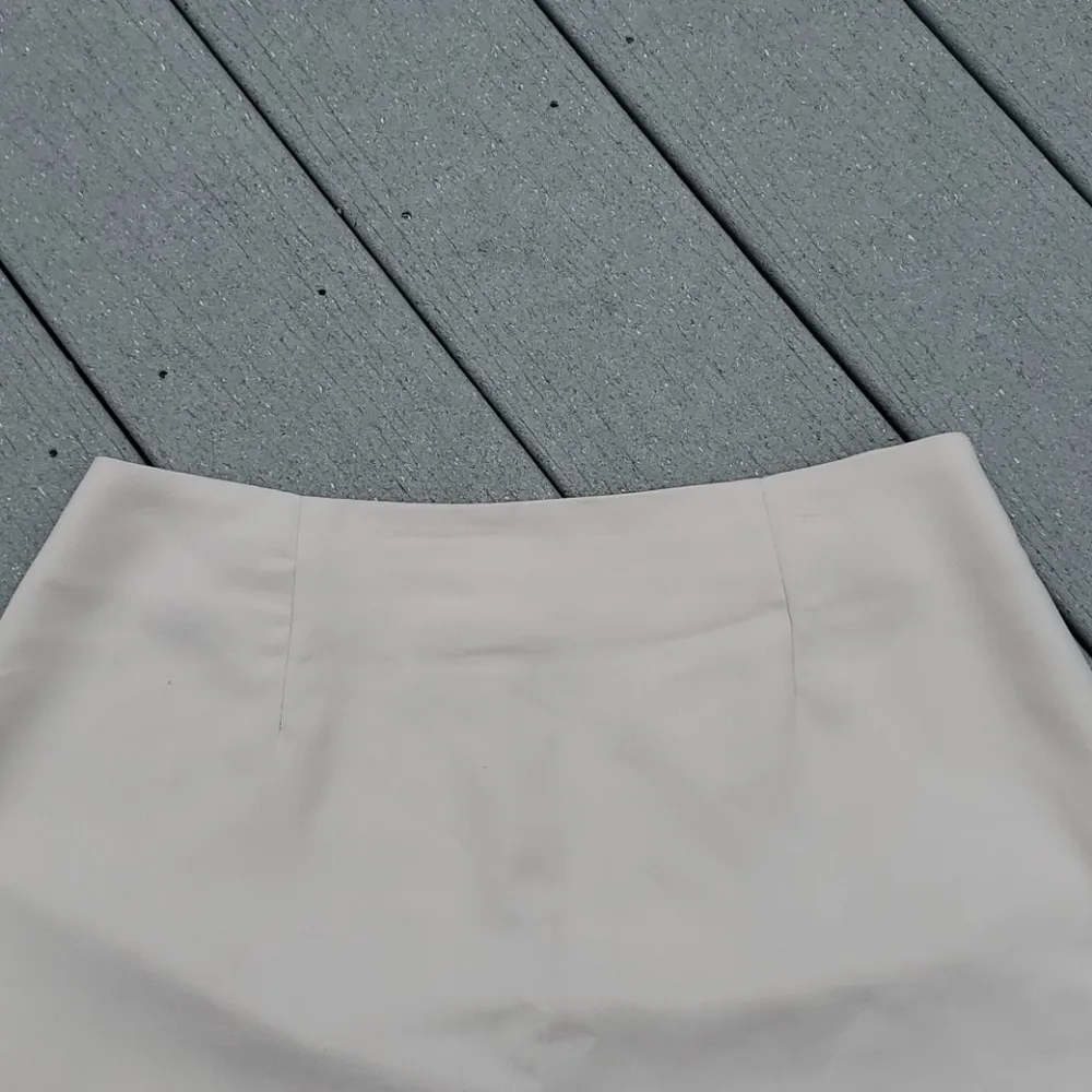 Briggs Cream Colored Skirt | Briggs Above Knee Pencil Skirt - Image 2